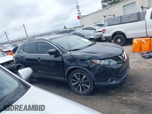 2017 Nissan Rogue S z VIN JN1BJ1CP9HW019565, wystawiony jako IAAI lot #42121059 z przebiegiem 106 056 mil mil oraz . Historia ofert i sprzedaży dostępna na DreamBid. Obrazek 13.
