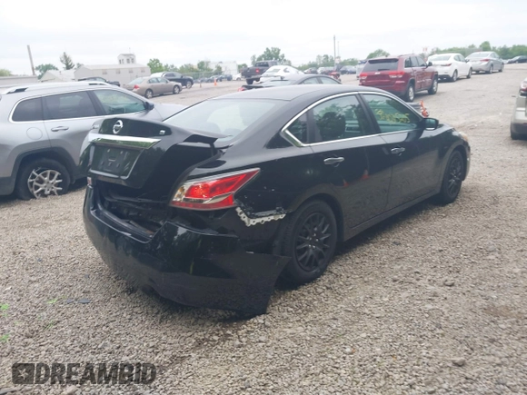 2015 Nissan Altima 2.5 z VIN 1N4AL3AP9FC195019, wystawiony jako IAAI lot #42315205 z przebiegiem 176 402 mil mil oraz . Historia ofert i sprzedaży dostępna na DreamBid. Obrazek 4.