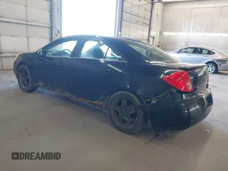2008 Pontiac G6 with VIN 1G2ZG57B684157371, listed as a IAAI auction lot 41902504 with 188,507 mi miles. Bid and sale history available at carsss.com. Image 3.