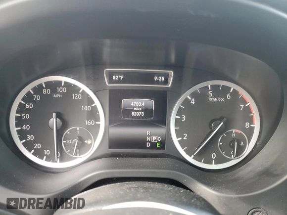 2017 Infiniti QX30 Luxury with VIN SJKCH5CR3HA024888, listed as a Copart auction lot 70682054 with 82,073 mi miles and Salvage Title. Bid and sale history available at carsss.com. Image 9.