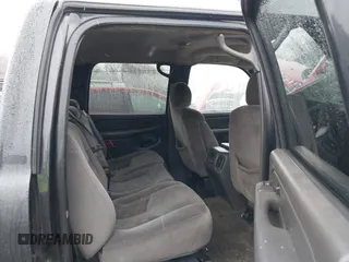 2005 GMC Sierra 1500 SLT z VIN 2GTEK13T351137747, wystawiony jako IAAI lot #41912153 z przebiegiem 247 344 mil mil oraz . Historia ofert i sprzedaży dostępna na DreamBid. Obrazek 8.