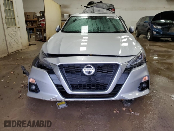 2020 Nissan Altima 2.5 SL with VIN 1N4BL4EV1LC163406, listed as a Copart auction lot 84142534 with 107,249 mi miles and Non Repairable. Bid and sale history available at carsss.com. Image 5.