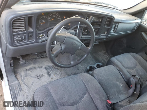 2004 Chevrolet Silverado 1500 Work Truck with VIN 1GCEC19V14E167476, listed as a Copart auction lot 84179414 with 0 mi miles and Salvage Title. Bid and sale history available at carsss.com. Image 8.