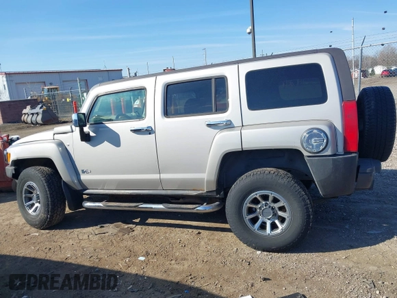 2007 Hummer H3 SUV with VIN 5GTDN13E878193390, listed as a IAAI auction lot 41878316 with 131,160 mi miles and . Bid and sale history available at DreamBid. Image 14.