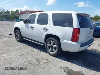 2009 Chevrolet Tahoe Police with VIN 1GNEC03099R267694, listed as a IAAI auction lot 41625587 with 141,918 mi miles and . Bid and sale history available at DreamBid. Image 3.