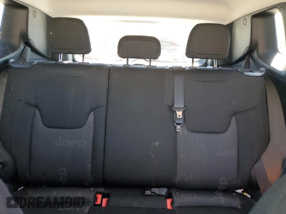 2016 Jeep Renegade Latitude with VIN ZACCJBBT4GPC62122, listed as a Copart auction lot 52156965 with 109,982 mi miles and Salvage Title. Bid and sale history available at DreamBid. Image 10.