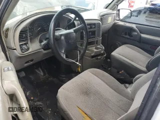 2002 Chevrolet Astro Cargo Van with VIN 1GCDM19X32B135766, listed as a Copart auction lot 43065765 with 0 mi miles and Salvage Title. Bid and sale history available at carsss.com. Image 8.