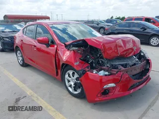 2015 Mazda 3 i Sport z VIN 3MZBM1U7XFM233977, wystawiony jako IAAI lot #42207623 z przebiegiem 42 438 mil mil oraz . Historia ofert i sprzedaży dostępna na DreamBid. Obrazek 1.