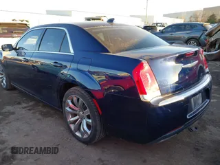 2017 Chrysler 300 Limited with VIN 2C3CCAAG0HH603628, listed as a IAAI auction lot 41333198 with 85,912 mi miles. Bid and sale history available at carsss.com. Image 3.