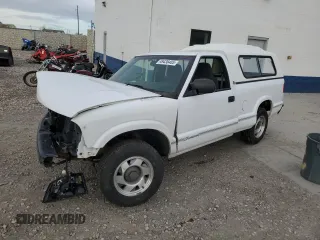 1998 GMC Sonoma with VIN 1GTCS1440WK524482, listed as a Copart auction lot 49438405 with 94,978 mi miles and Salvage Title. Bid and sale history available at carsss.com. Image 1.