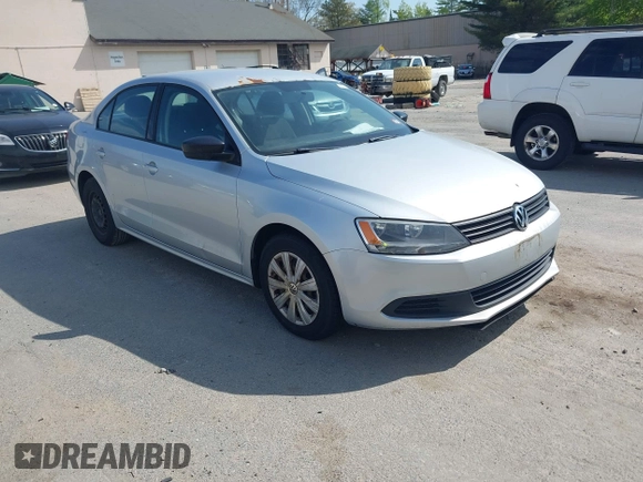 2012 Volkswagen Jetta S с VIN 3VW2K7AJ0CM310389, выставлен на аукционе IAAI как лот 42263766 с пробегом 159 706 миль миль и . История ставок и продаж доступна на DreamBid. Изображение 1.