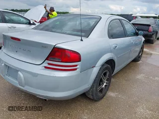 2002 Dodge Stratus SXT z VIN 1B3EL46X42N274835, wystawiony jako IAAI lot #42223786 z przebiegiem 133 677 mil mil oraz . Historia ofert i sprzedaży dostępna na DreamBid. Obrazek 4.