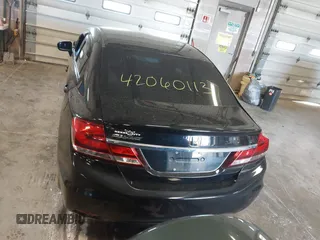 2015 Honda Civic LX z VIN 19XFB2F5XFE095153, wystawiony jako IAAI lot #42060113 z przebiegiem 102 952 mil mil oraz . Historia ofert i sprzedaży dostępna na DreamBid. Obrazek 16.