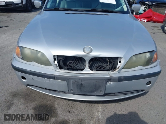 2002 BMW 3 Series 325i with VIN WBAET37492NG83135, listed as a IAAI auction lot 42028502 with 184,216 mi miles. Bid and sale history available at carsss.com. Image 6.