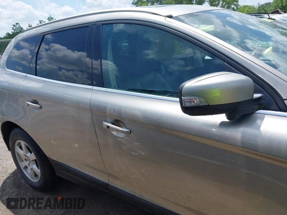 2012 Volvo XC60 3.2L with VIN YV4952DZ8C2259936, listed as a IAAI auction lot 42552168 with 115,344 mi miles and . Bid and sale history available at DreamBid. Image 13.