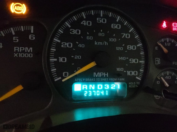 2001 Chevrolet Silverado 1500 LS with VIN 1GCEK14T41Z135442, listed as a Copart auction lot 76320334 with 237,041 mi miles and Clean Title. Bid and sale history available at carsss.com. Image 9.