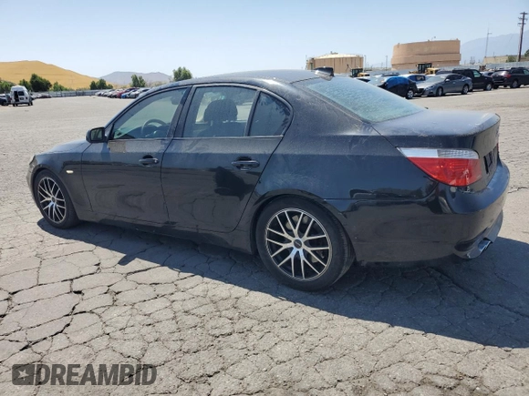 2007 BMW 5 Series 550i z VIN WBANB53577CP07901, wystawiony jako Copart lot #57624255 z przebiegiem 203 970 mil mil oraz Szkoda całkowita • Salvage title. Historia ofert i sprzedaży dostępna na DreamBid. Obrazek 2.
