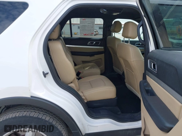 2017 Ford Explorer XLT z VIN 1FM5K8DH5HGB79150, wystawiony jako IAAI lot #42215905 z przebiegiem 191 043 mil mil oraz . Historia ofert i sprzedaży dostępna na DreamBid. Obrazek 8.