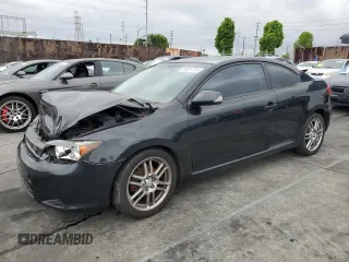 2007 Scion tC Spec z VIN JTKDE167670203703, wystawiony jako Copart lot #56007245 z przebiegiem Nie podano mil oraz Szkoda całkowita • Salvage title. Historia ofert i sprzedaży dostępna na DreamBid. Obrazek 1.