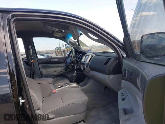 2006 Toyota Tacoma with VIN 3TMLU42N26M003196, listed as a IAAI auction lot 41841142 with 158,691 mi miles and . Bid and sale history available at DreamBid. Image 5.