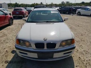 2000 BMW 3 Series 323i with VIN WBAAM334XYFP71435, listed as a Copart auction lot 69634204 with 95,154 mi miles and Clean Title. Bid and sale history available at carsss.com. Image 5.
