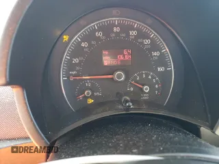2007 Volkswagen Beetle with VIN 3VWSG31C97M510138, listed as a Copart auction lot 76146364 with 106,164 mi miles and Salvage Title. Bid and sale history available at DreamBid. Image 9.