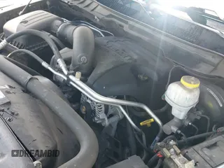 2019 Ram 1500 Express z VIN 1C6RR7KT7KS519977, wystawiony jako IAAI lot #42115534 z przebiegiem 65 350 mil mil oraz . Historia ofert i sprzedaży dostępna na DreamBid. Obrazek 19.