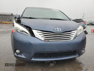 2017 Toyota Sienna XLE Auto Access Seat z VIN 5TDYZ3DC2HS836433, wystawiony jako Copart lot #57612545 z przebiegiem 263 759 mil mil oraz Szkody całkowita. Historia ofert i sprzedaży dostępna na DreamBid. Obrazek 5.