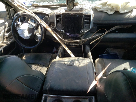 2022 Ram 2500 Laramie z VIN 3C6UR5FJ2NG144079, wystawiony jako Copart lot #68461813 z przebiegiem 155 979 mil mil oraz Nie do naprawy • Non repairable. Historia ofert i sprzedaży dostępna na DreamBid. Obrazek 8.