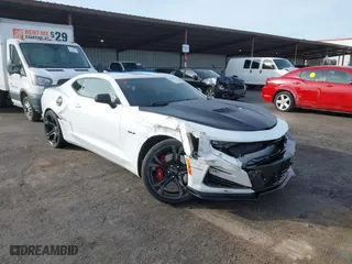 2019 Chevrolet Camaro 1SS with VIN 1G1FE1R78K0120917, listed as a IAAI auction lot 40787647 with 52,505 mi miles. Bid and sale history available at carsss.com. Image 6.