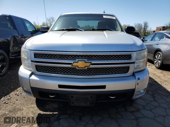 2012 Chevrolet Silverado 1500 LT with VIN 1GCRKSE73CZ273436, listed as a Copart auction lot 53454685 with 261,677 mi miles and Salvage Title. Bid and sale history available at DreamBid. Image 5.