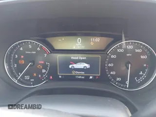 2025 Cadillac CT4 Premium Luxury z VIN 1G6DB5RK3S0110690, wystawiony jako IAAI lot #41540815 z przebiegiem 1 749 mil mil oraz . Historia ofert i sprzedaży dostępna na DreamBid. Obrazek 7.