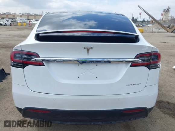 2020 Tesla Model X Long Range with VIN 5YJXCDE26LF238982, listed as a IAAI auction lot 42100220 with 44,804 mi miles. Bid and sale history available at carsss.com. Image 17.