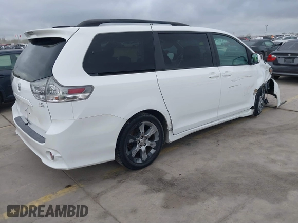 2012 Toyota Sienna SE with VIN 5TDXK3DC8CS276491, listed as a IAAI auction lot 41107014 with 96,266 mi miles. Bid and sale history available at carsss.com. Image 4.