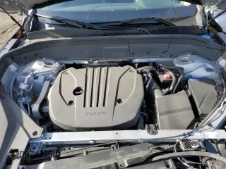 2024 Volvo XC90 Core Bright Theme with VIN YV4L12PK1R1187069, listed as a Copart auction lot 41672625 with 15,438 mi miles and Salvage Title. Bid and sale history available at carsss.com. Image 13.