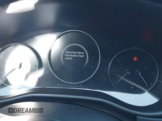 2025 Mazda CX-50 S Premium z VIN 7MMVABDMXSN330164, wystawiony jako IAAI lot #42257895 z przebiegiem Nie podano mil oraz . Historia ofert i sprzedaży dostępna na DreamBid. Obrazek 7.