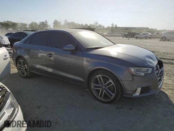 2017 Audi A3 Premium z VIN WAUAUGFF1H1027126, wystawiony jako Copart lot #53603255 z przebiegiem 98 094 mil mil oraz Szkoda całkowita • Salvage title. Historia ofert i sprzedaży dostępna na DreamBid. Obrazek 4.