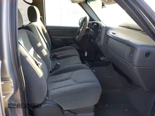 2005 Chevrolet Silverado 1500 LS with VIN 2GCEC13T251340755, listed as a IAAI auction lot 41280936 with 163,646 mi miles. Bid and sale history available at carsss.com. Image 5.