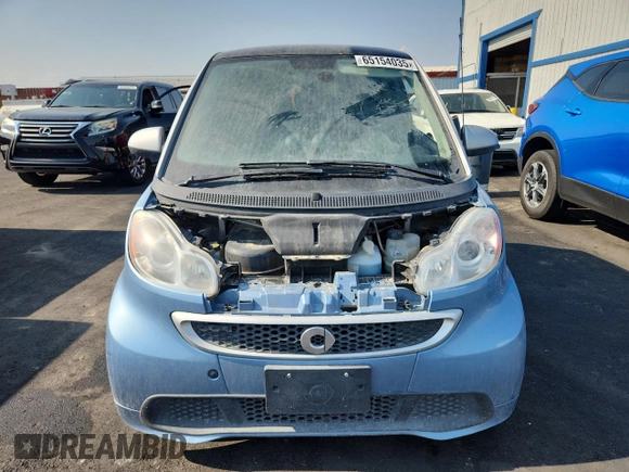 2013 Smart fortwo Passion with VIN WMEEJ9AA2DK722421, listed as a Copart auction lot 65154035 with 19,579 mi miles and Clean title. Bid and sale history available at DreamBid. Image 5.