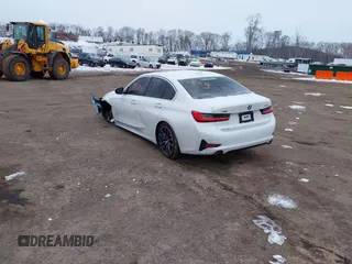 2021 BMW 3 Series 330i xDrive with VIN WBA5R7C05MFL03288, listed as a IAAI auction lot 41492559 with 47,170 mi miles and . Bid and sale history available at DreamBid. Image 3.