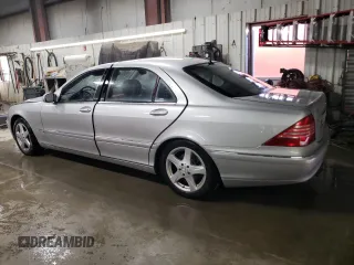2004 Mercedes-Benz S-Class 4.3L with VIN WDBNG70J84A409753, listed as a Copart auction lot 45666085 with 3,578 mi miles and Salvage Title. Bid and sale history available at carsss.com. Image 2.