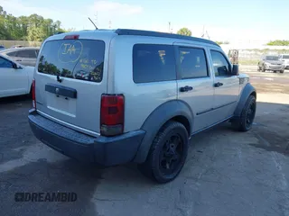 2007 Dodge Nitro SXT with VIN 1D8GT28K27W619313, listed as a IAAI auction lot 41917685 with 195,841 mi miles. Bid and sale history available at carsss.com. Image 4.