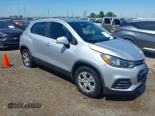 2017 Chevrolet Trax LS with VIN 3GNCJKSB3HL214328, listed as a IAAI auction lot 39628056 with 179,087 mi miles. Bid and sale history available at carsss.com. Image 1.