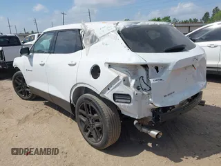 2021 Chevrolet Blazer LT z VIN 3GNKBCRS6MS526776, wystawiony jako IAAI lot #42070442 z przebiegiem 23 187 mil mil oraz . Historia ofert i sprzedaży dostępna na DreamBid. Obrazek 3.