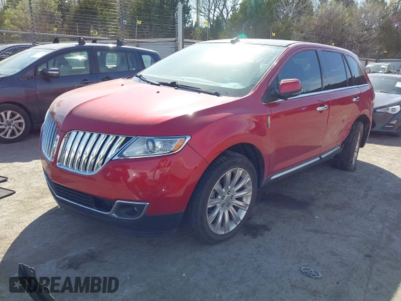 2012 Lincoln MKX with VIN 2LMDJ6JK3CBL06887, listed as a IAAI auction lot 41871768 with 117,421 mi miles. Bid and sale history available at carsss.com. Image 16.