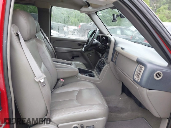 2004 Chevrolet Silverado 1500 Work Truck with VIN 2GCEC19T841267185, listed as a IAAI auction lot 42119640 with 177,003 mi miles and . Bid and sale history available at DreamBid. Image 5.