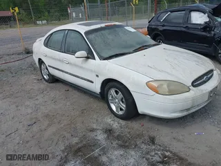 2000 Ford Taurus SEL with VIN 1FAFP56SXYA284955, listed as a IAAI auction lot 42104568 with 154,999 mi miles. Bid and sale history available at carsss.com. Image 1.