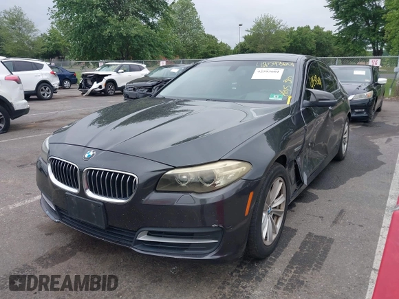 2014 BMW 5 Series 528i xDrive z VIN WBA5A7C5XED612819, wystawiony jako IAAI lot #42593601 z przebiegiem 174 821 mil mil oraz . Historia ofert i sprzedaży dostępna na DreamBid. Obrazek 17.