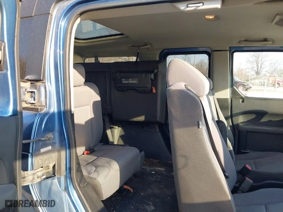 2008 Honda Element EX with VIN 5J6YH28718L010646, listed as a IAAI auction lot 41783630 with 233,084 mi miles. Bid and sale history available at carsss.com. Image 8.