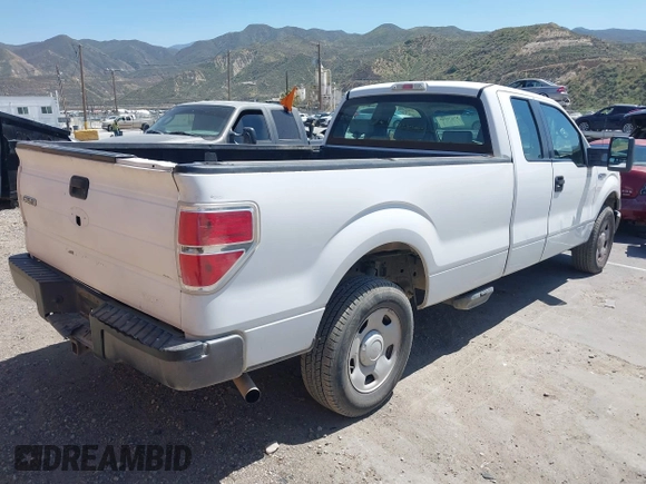 2009 Ford F-150 z VIN 1FTVX12V19KC78858, wystawiony jako IAAI lot #42031118 z przebiegiem 125 945 mil mil oraz . Historia ofert i sprzedaży dostępna na DreamBid. Obrazek 4.